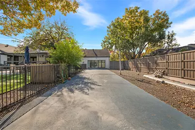 7327 Spring Valley Road, Dallas, TX 75254 - Photo 40