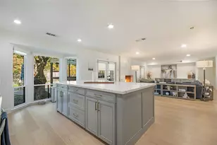 7327 Spring Valley Rd, Dallas, TX 75254 - Photo 14