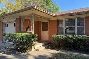 1611 N Alexander St, Sherman, TX 75092 - Photo 4