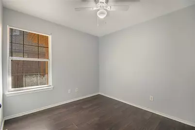 1437 N Bluegrove Road, Lancaster, TX 75134 - Photo 10