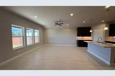 4243 Cornerstone Circle, Granbury, TX 76048 - Photo 6