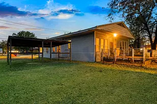 1347 E Houston St, Paris, TX 75460 - Photo 16