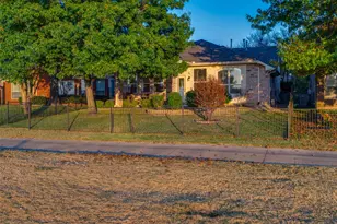 2129 Clubside Dr, Corinth, TX 76210 - Photo 30