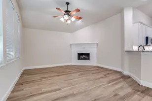 2129 Clubside Dr, Corinth, TX 76210 - Photo 12