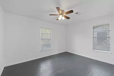 616 Tulane Street, Beverly Hills, TX 76711 - Photo 6