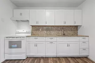 616 Tulane St, Beverly Hills, TX 76711 - Photo 10