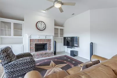 2437 Campfire Lane, Frisco, TX 75033 - Photo 8