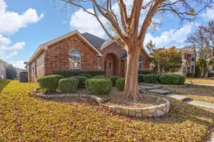 2437 Campfire Ln, Frisco, TX 75033 - Photo 2
