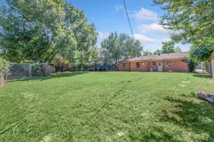 403 Rolando Dr, Garland, TX 75040 - Photo 8