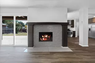 1510 Bowie St, Garland, TX 75042 - Photo 8