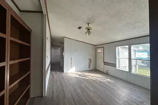 132 Juan Ct, Hudson Oaks, TX 76087 - Photo 12