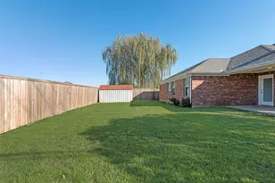 824 Bridle Trail, Saginaw, TX 76179 - Photo 30