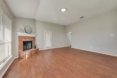 824 Bridle Trail, Saginaw, TX 76179 - Photo 10