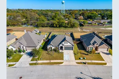 3929 Brookdale Road, Benbrook, TX 76116 - Photo 2