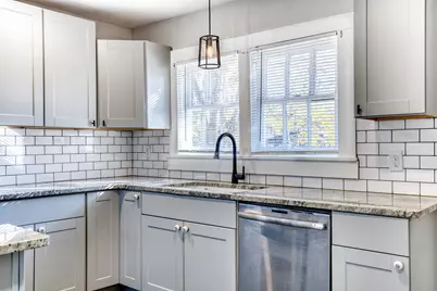 903 W 8th Street, Bonham, TX 75418 - Photo 8