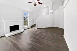 1726 Hillcrest Ct, Balch Springs, TX 75180 - Photo 2