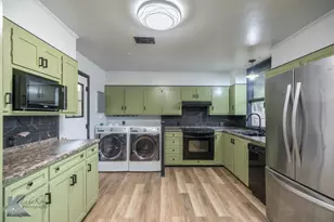 1025 Fannin St, Abilene, TX 79603 - Photo 4