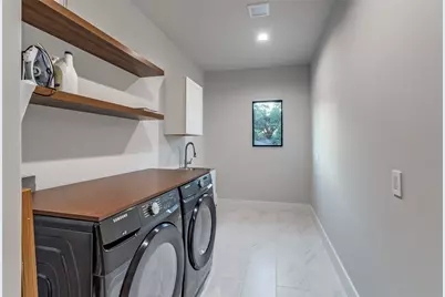 13693 Peyton Drive, Dallas, TX 75240 - Photo 32