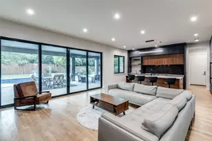 13693 Peyton Dr, Dallas, TX 75240 - Photo 12