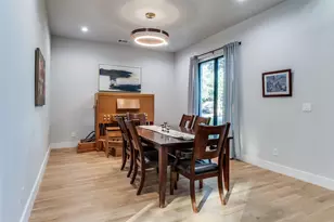 13693 Peyton Dr, Dallas, TX 75240 - Photo 18