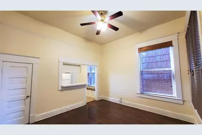 109 NW 20th Street #205, Fort Worth, TX 76164 - Photo 8