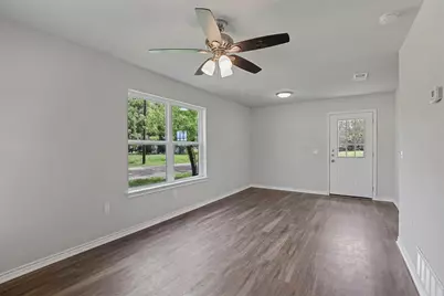 317 Jones Street, Bonham, TX 75418 - Photo 4