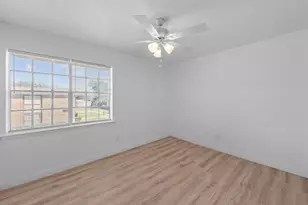 1815 E Grauwyler Rd, Irving, TX 75061 - Photo 16