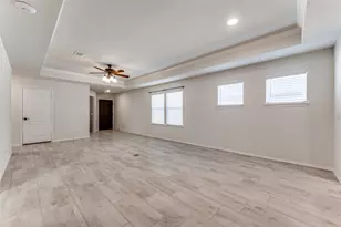 7613 Heritage Dr, Little Elm, TX 76227 - Photo 8