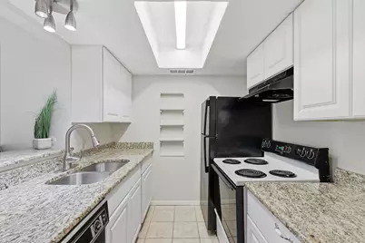 12818 Midway Road #2078, Dallas, TX 75244 - Photo 4