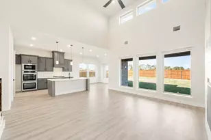 933 Cannes Dr, Red Oak, TX 75154 - Photo 10