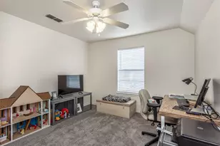 105 W 6th St, Lindsay, TX 76250 - Photo 24