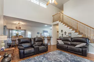 105 W 6th St, Lindsay, TX 76250 - Photo 6