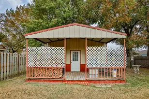 105 W 6th St, Lindsay, TX 76250 - Photo 26