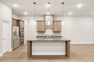 905 Denham Dr, Red Oak, TX 75154 - Photo 10