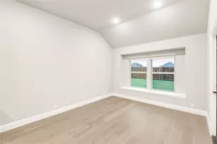 905 Denham Dr, Red Oak, TX 75154 - Photo 12