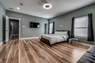 4707 Barry Ave, Dallas, TX 75223 - Photo 10