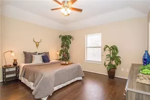 2405 Cranberry Ln, Euless, TX 76039 - Photo 10