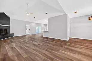 380 Crescent Dr, Pottsboro, TX 75076 - Photo 10