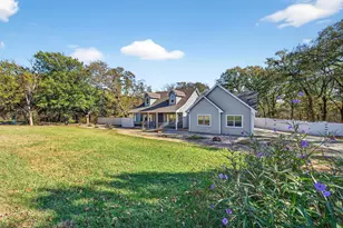 380 Crescent Dr, Pottsboro, TX 75076 - Photo 8