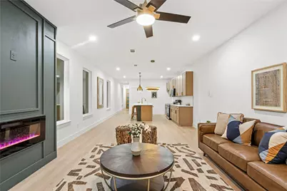 2333 Bethurum Avenue, Dallas, TX 75215 - Photo 10