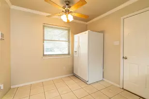 401 Berryhill Dr, Springtown, TX 76082 - Photo 14