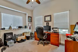 2425 Turning Leaf Ln, Midlothian, TX 76065 - Photo 10