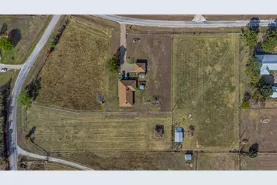 2121 Rock Creek Road, Crowley, TX 76036 - Photo 12