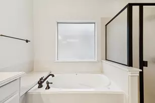 2770 S Lakeview Dr, Cedar Hill, TX 75104 - Photo 12