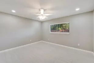 2301 Stillmeadow Dr, Arlington, TX 76014 - Photo 10