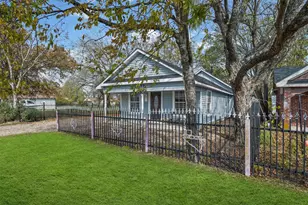 2002 NE Main St, Ennis, TX 75119 - Photo 4