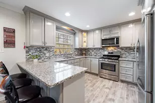 1202 W Strong Pkwy, Grand Prairie, TX 75050 - Photo 6