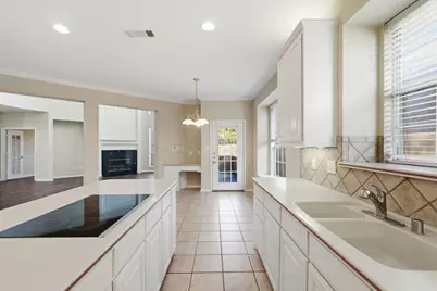 4904 Virginia Woods Drive, McKinney, TX 75071 - Photo 14