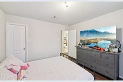 7065 Seton Hall Drive, Fort Worth, TX 76120 - Photo 12