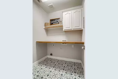 6112 Fannin Drive, Arlington, TX 76001 - Photo 16